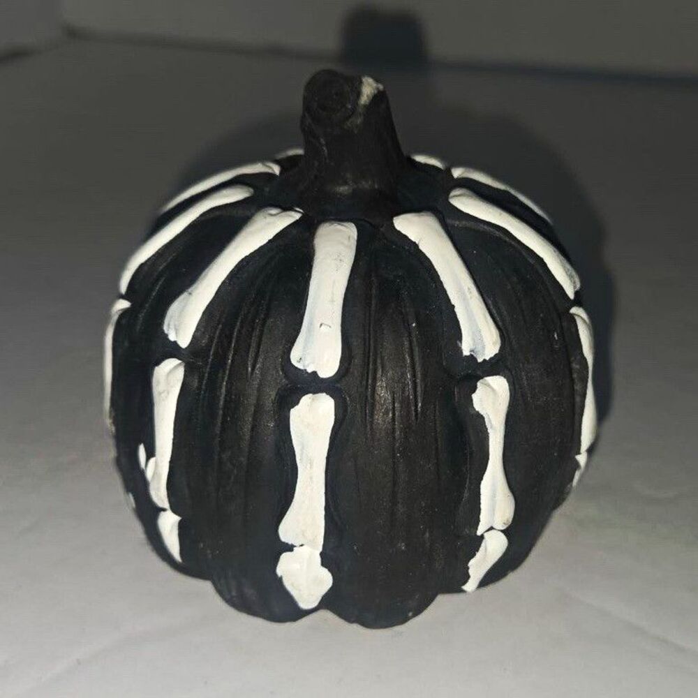 Decor/Decor Halloween Skeleton Pumpkin Figurine Black White Ceramic Freestanding